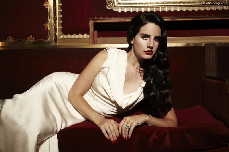 Lana Del Rey photo 14 of 559