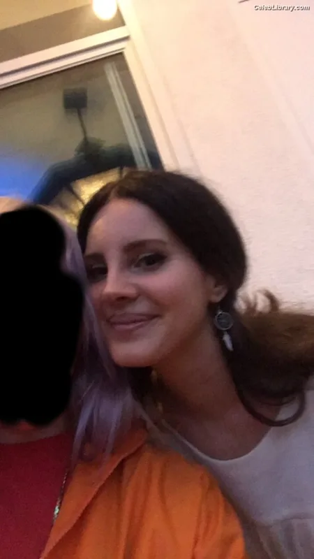 Lana Del Rey photo 20 of 559