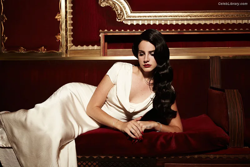 Lana Del Rey photo 14 of 559