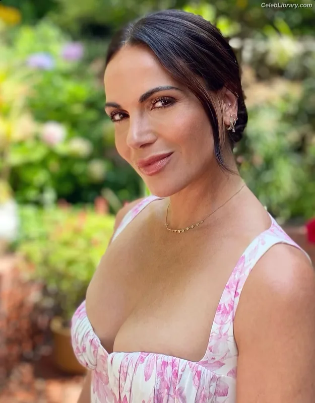 Lana Parrilla photo 18 of 49