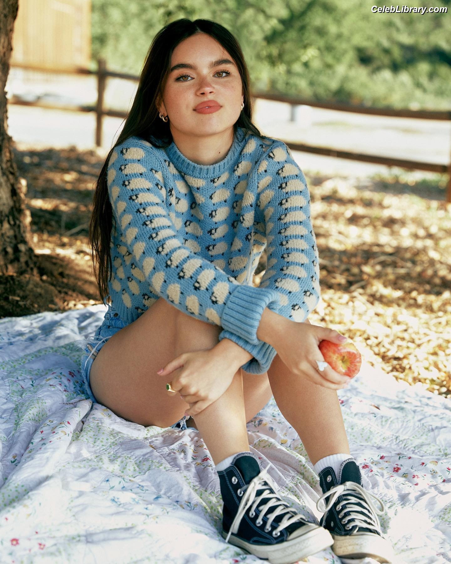 Landry Bender photo 7 of 27