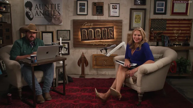Lara Logan photo 19 of 38