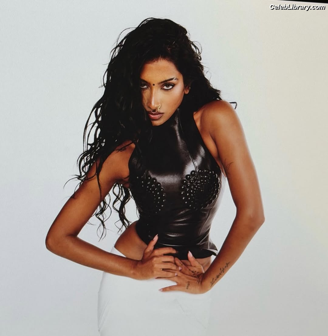 LARA RAJ lararajj (KATSEYE) photo 23 of 360