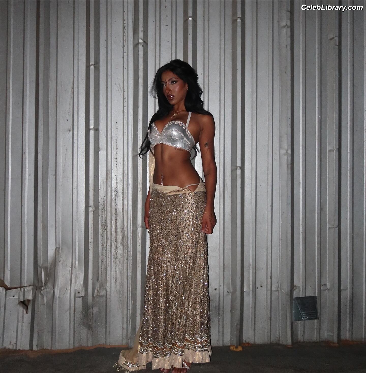 LARA RAJ lararajj (KATSEYE) photo 4 of 360