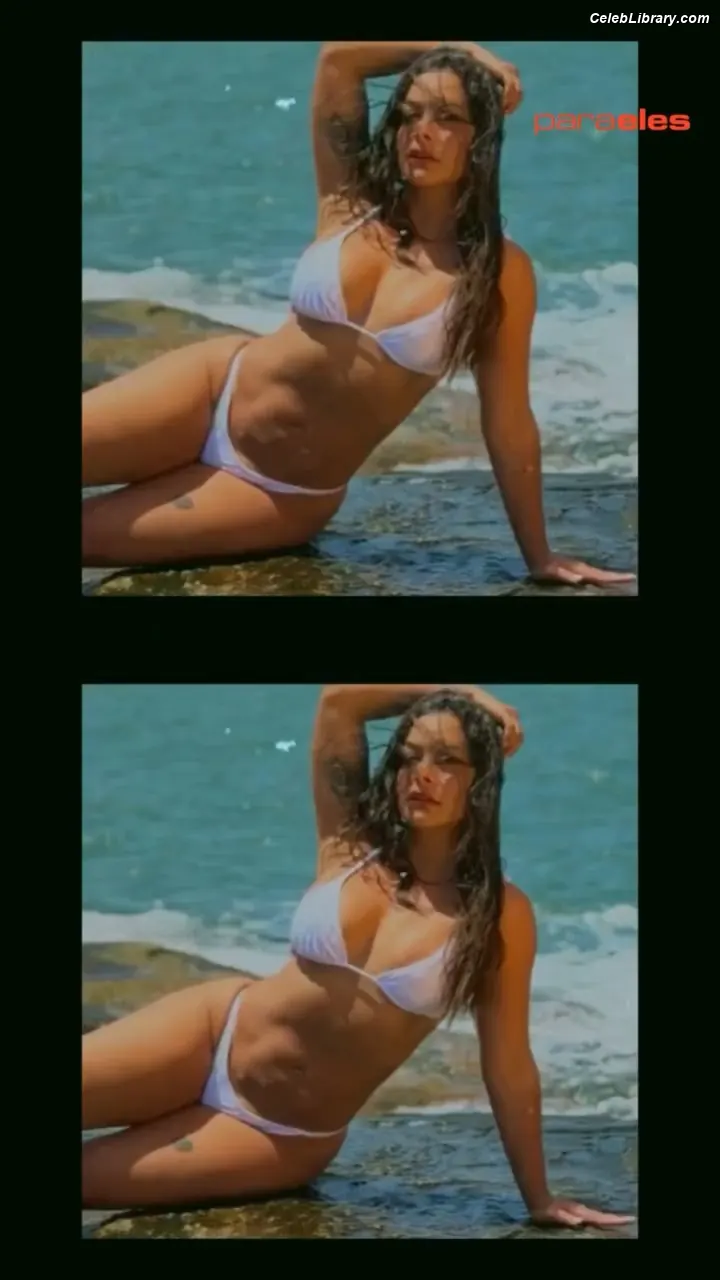 Larissa Riquelme photo 19 of 540