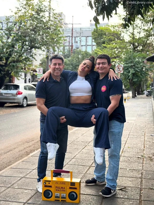 Larissa Riquelme photo 19 of 541