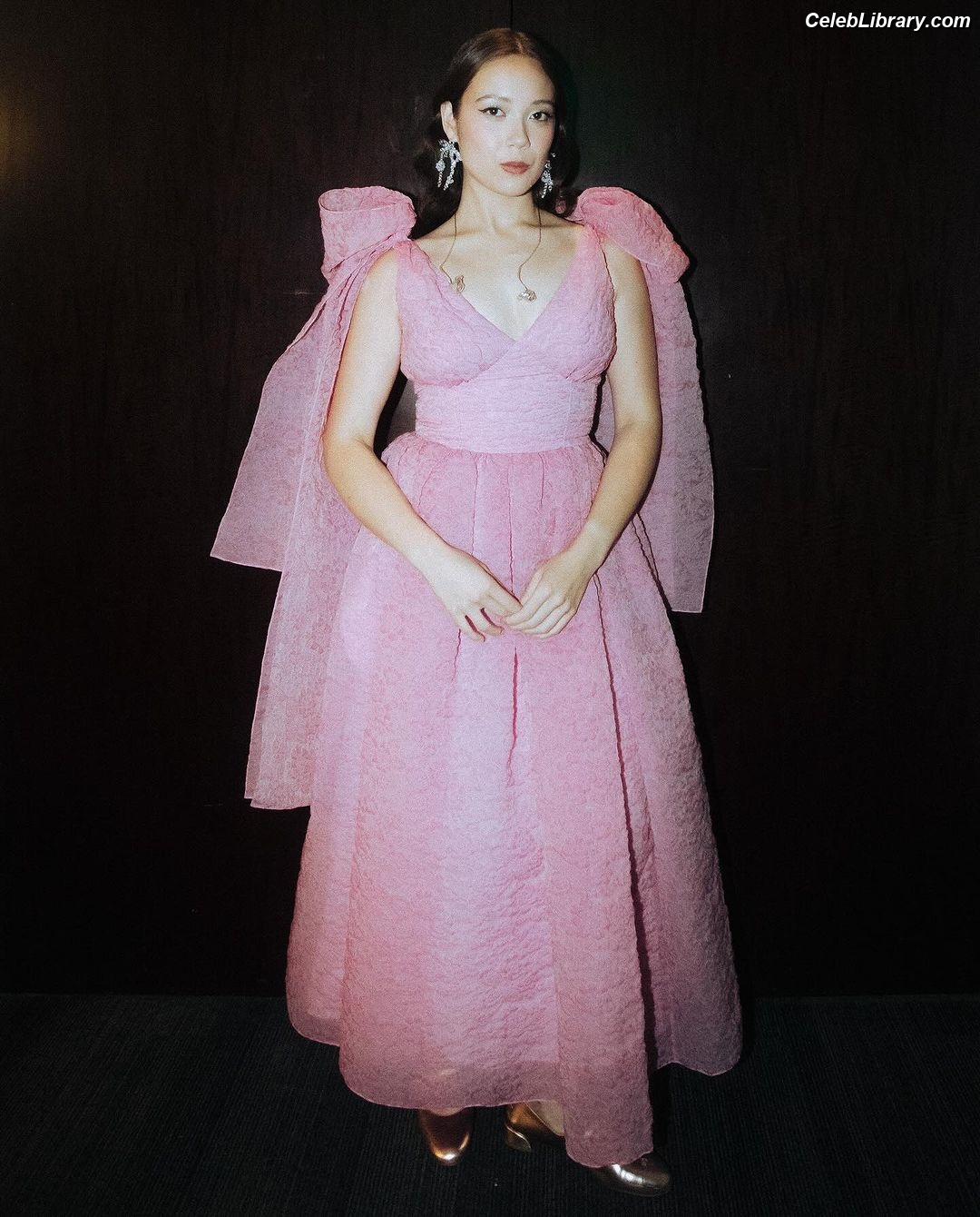 Laufey Lin photo 19 of 317
