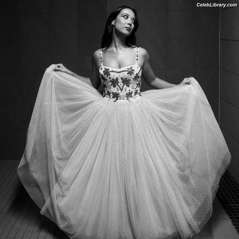 Laufey Lin photo 13 of 317