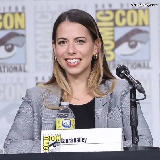 Laura Bailey photo 10 of 413