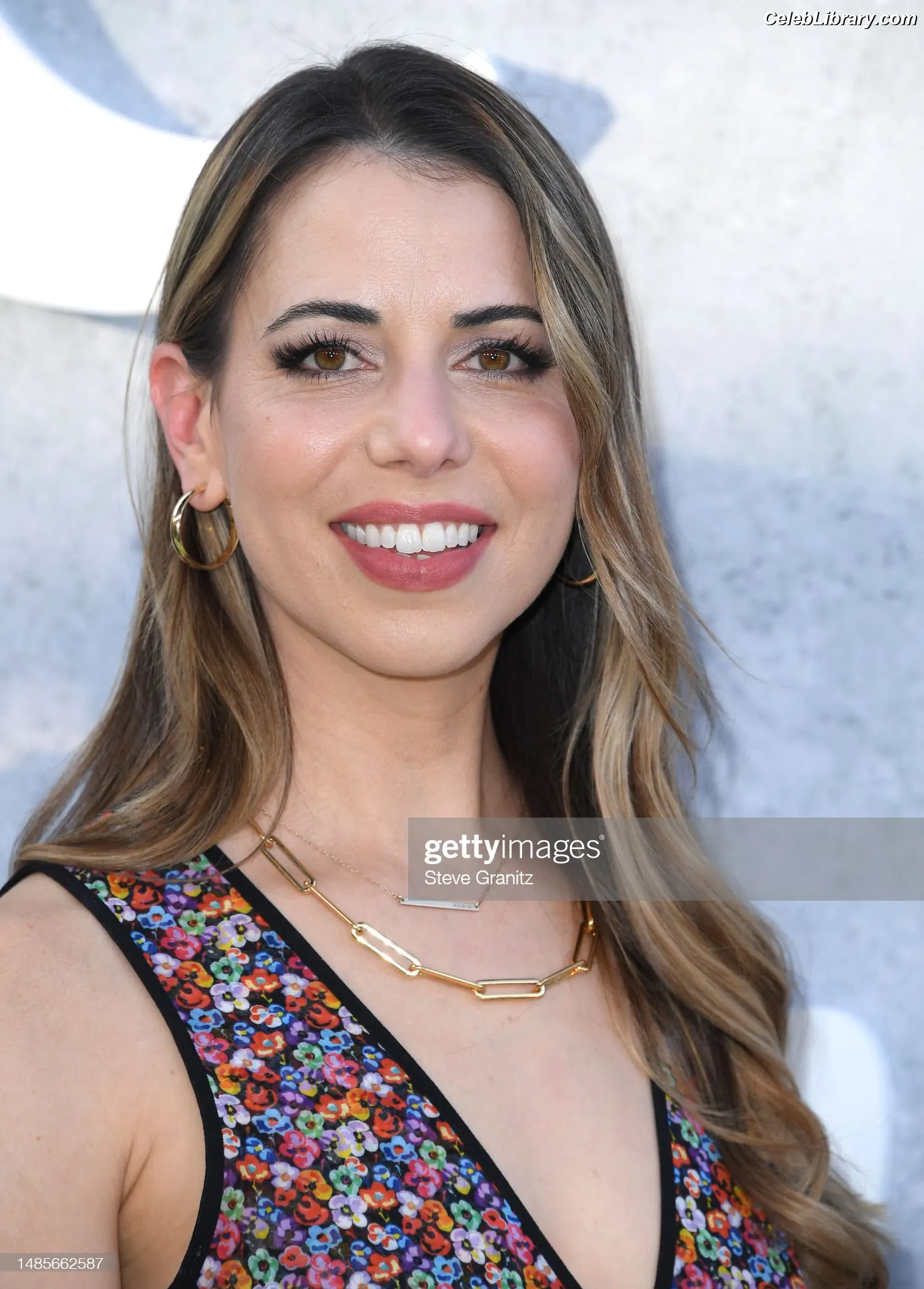 Laura Bailey photo 16 of 413