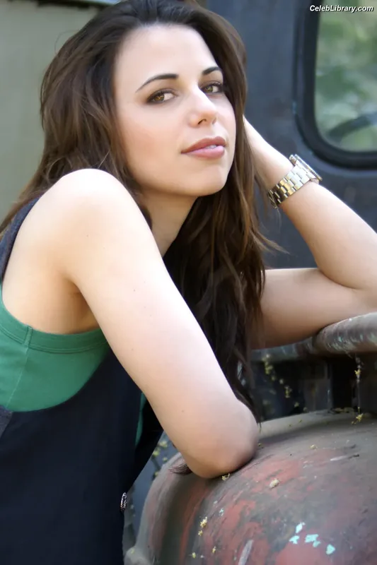 Laura Bailey photo 6 of 414