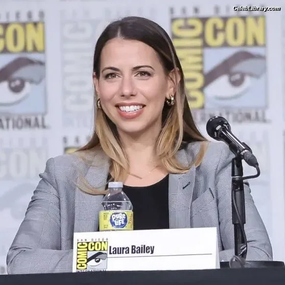 Laura Bailey photo 10 of 414