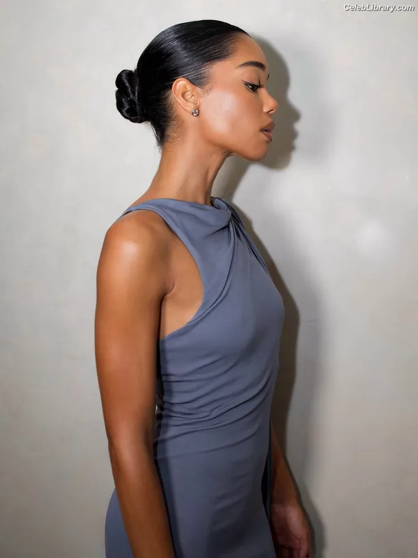 Laura Harrier photo 16 of 440