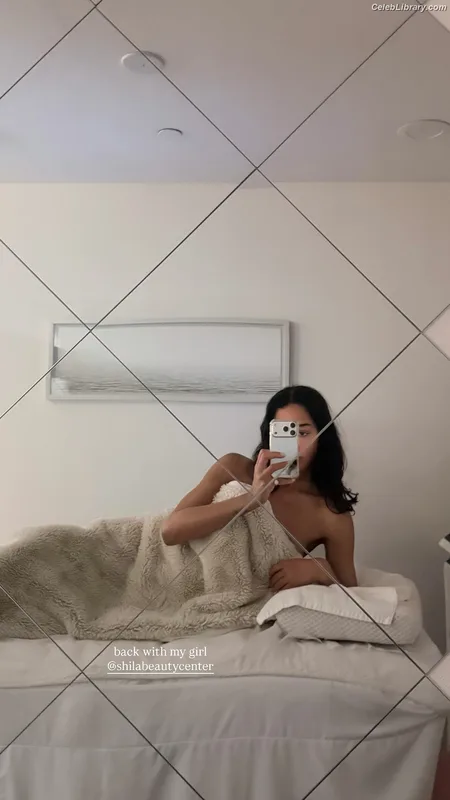 Laura Harrier photo 6 of 440
