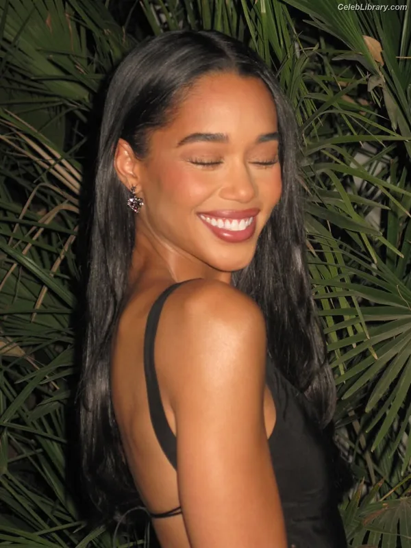 Laura Harrier photo 11 of 440