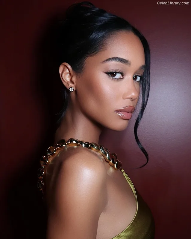 Laura Harrier photo 1 of 440