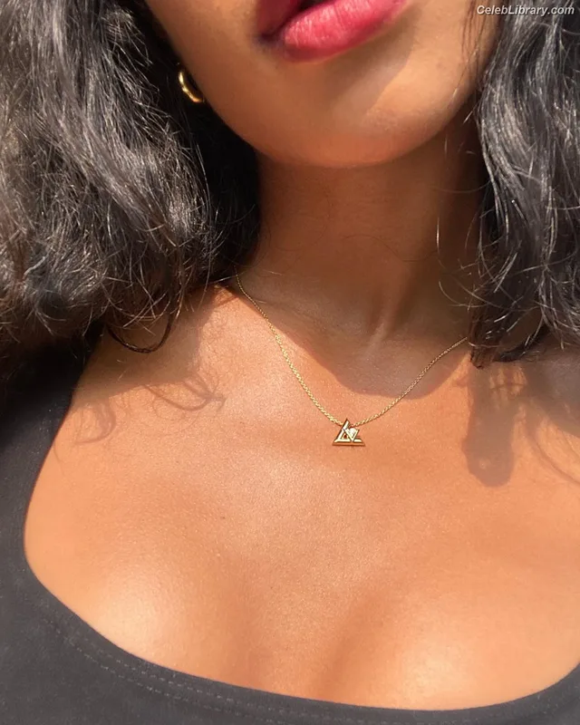 Laura Harrier photo 16 of 440