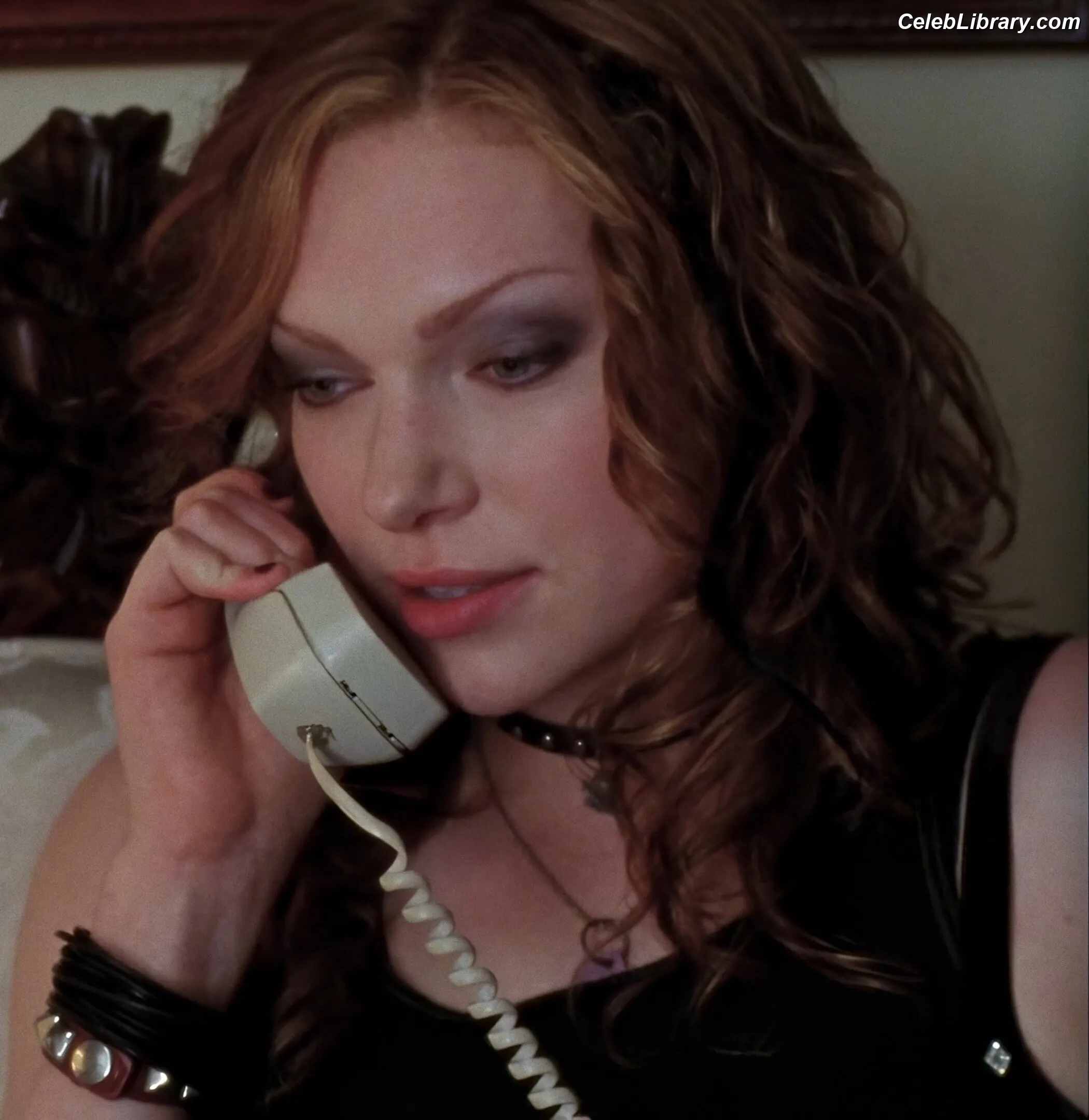 Laura Prepon photo 1 of 81
