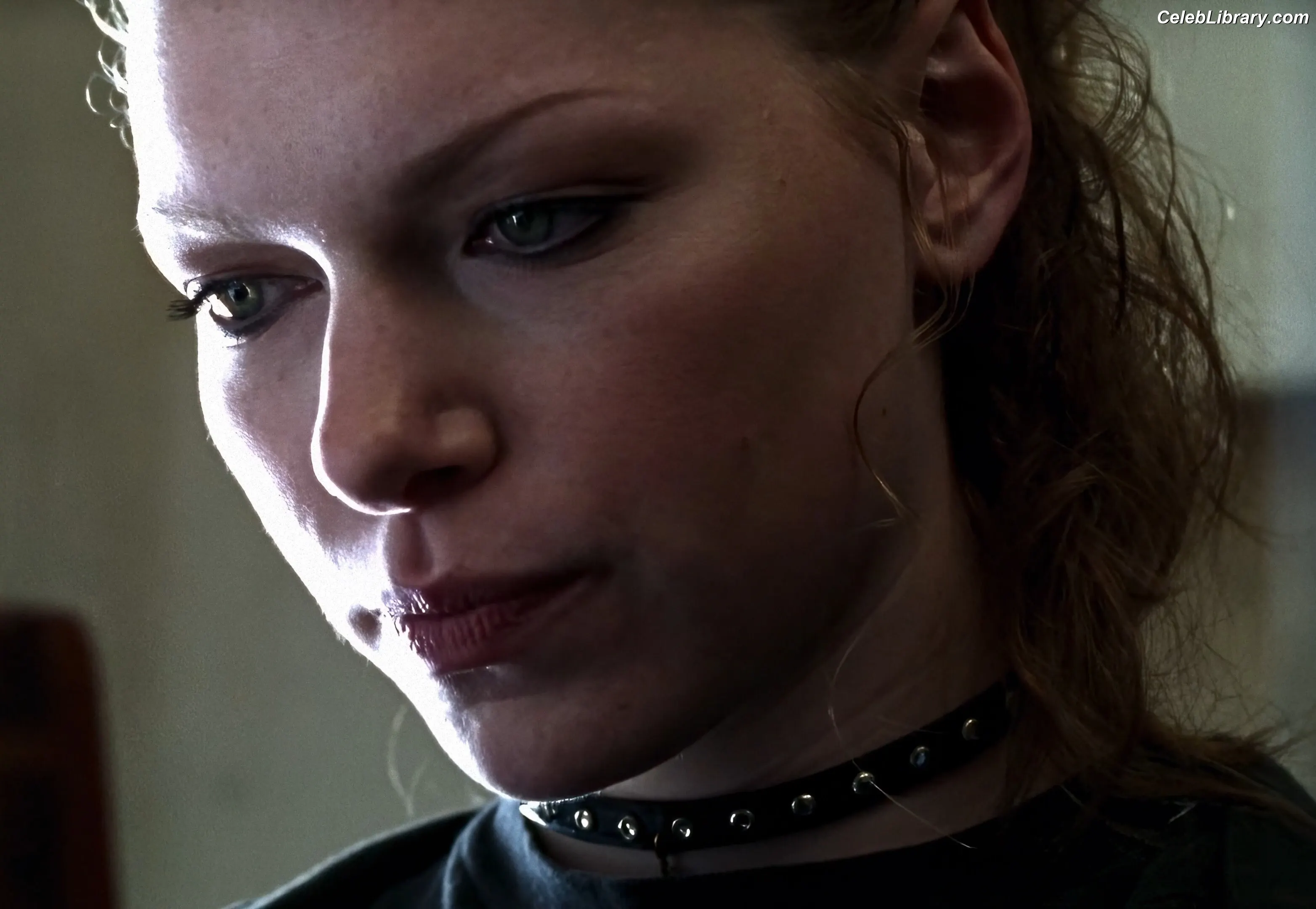 Laura Prepon photo 23 of 81