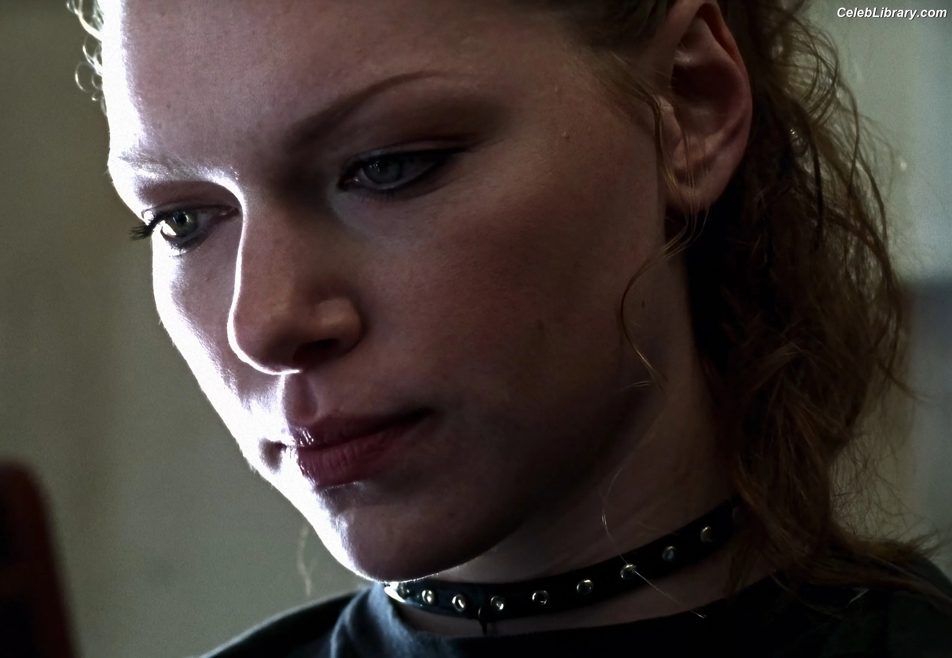 Laura Prepon photo 24 of 81