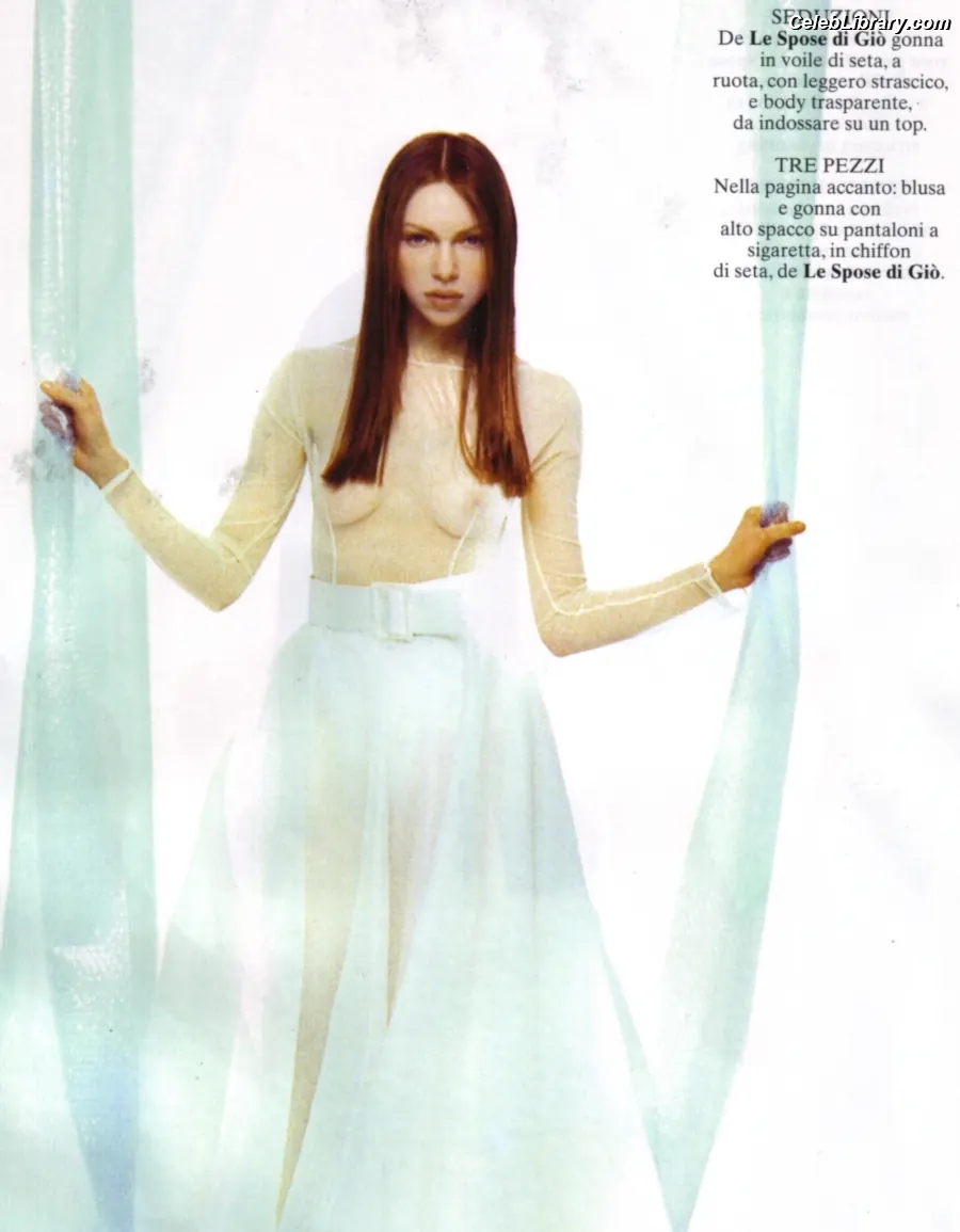 Laura Prepon photo 24 of 81