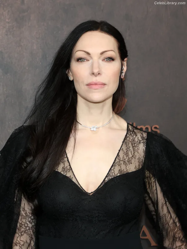 Laura Prepon photo 1 of 82