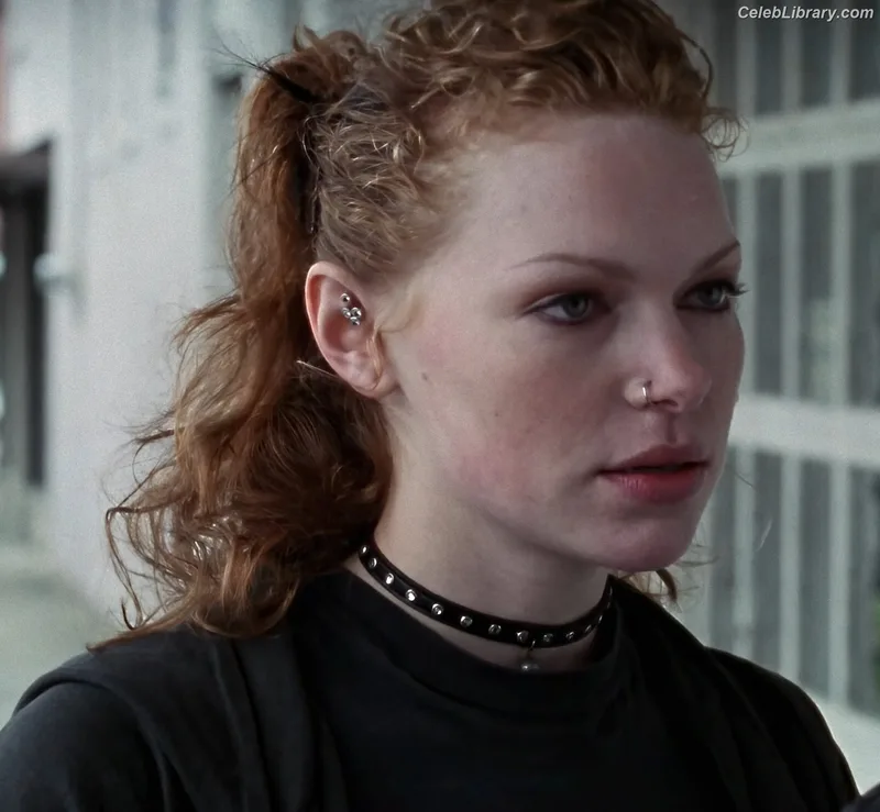 Laura Prepon photo 1 of 82