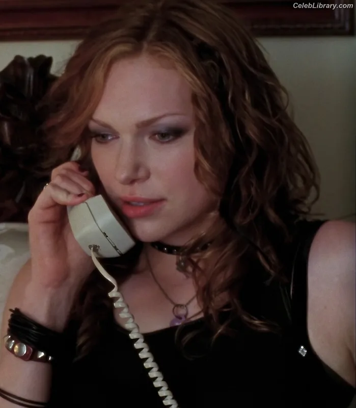 Laura Prepon photo 8 of 82