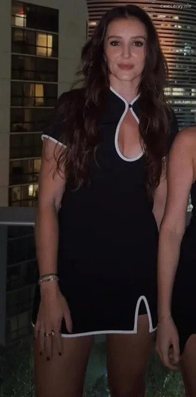 Laura Robson photo 3 of 129
