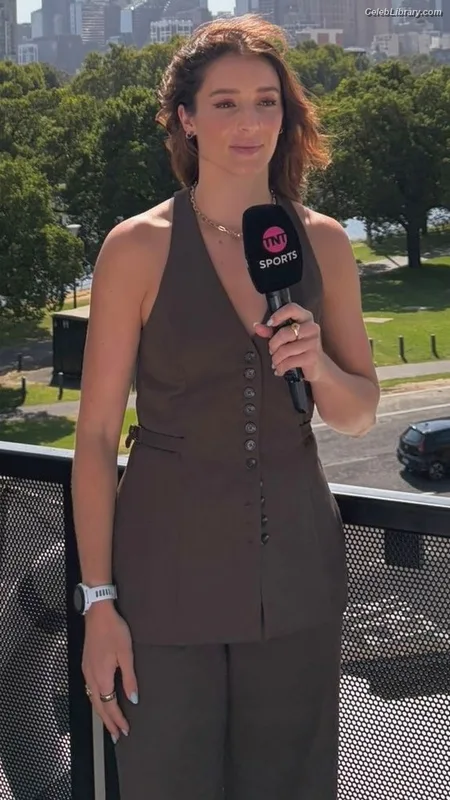 Laura Robson photo 19 of 129