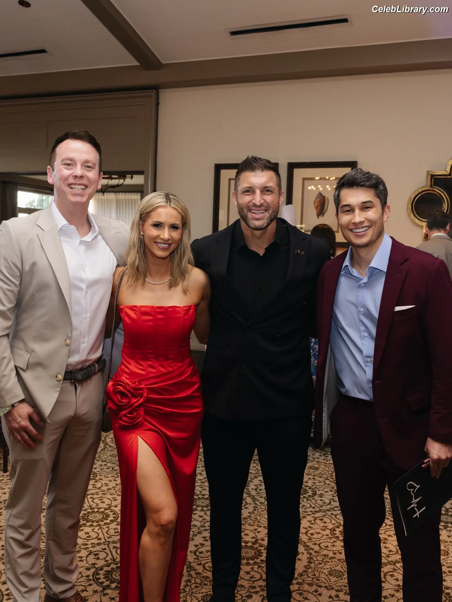 Laura Rutledge photo 18 of 406