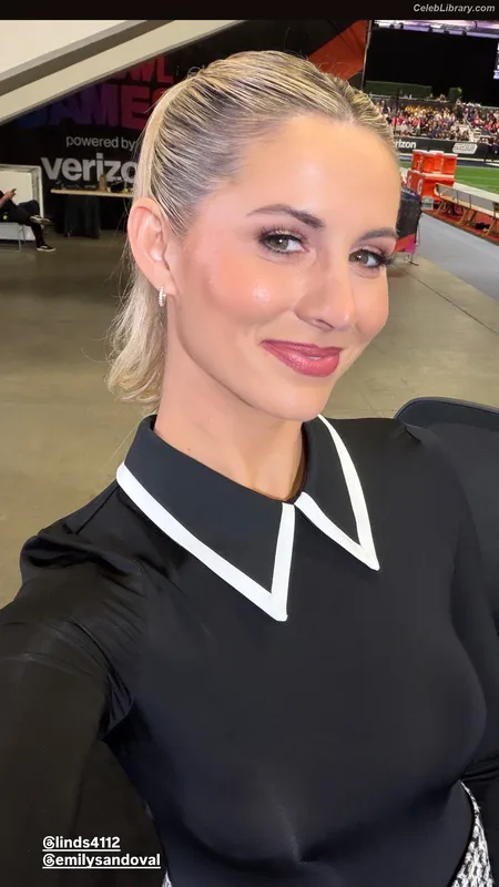 Laura Rutledge photo 16 of 407