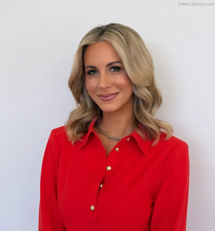 Laura Rutledge photo 13 of 407
