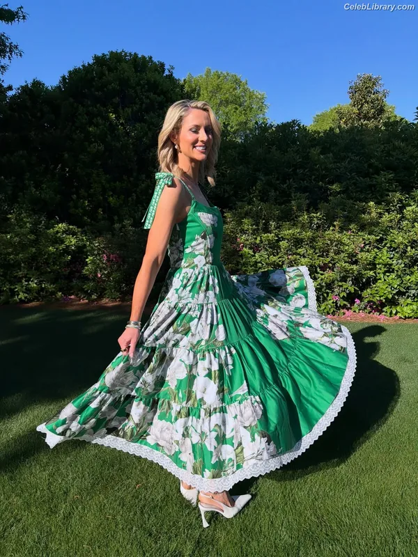 Laura Rutledge photo 23 of 407