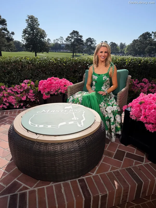 Laura Rutledge photo 3 of 407