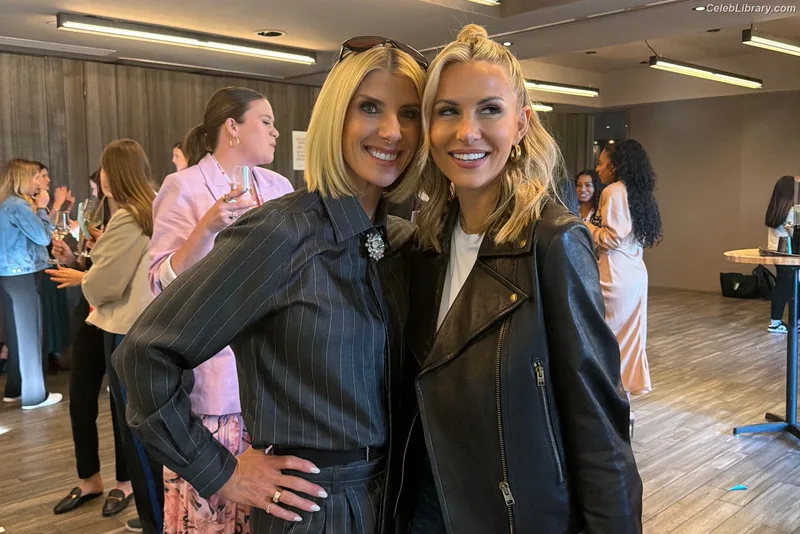 Laura Rutledge photo 24 of 407