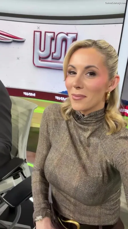 Laura Rutledge photo 8 of 407