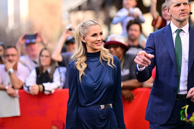 Laura Rutledge photo 22 of 407