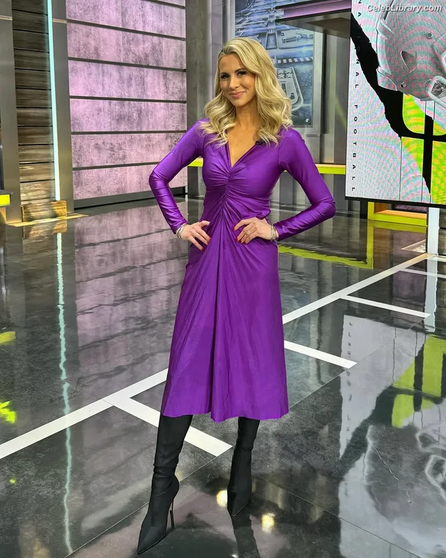 Laura Rutledge photo 15 of 407