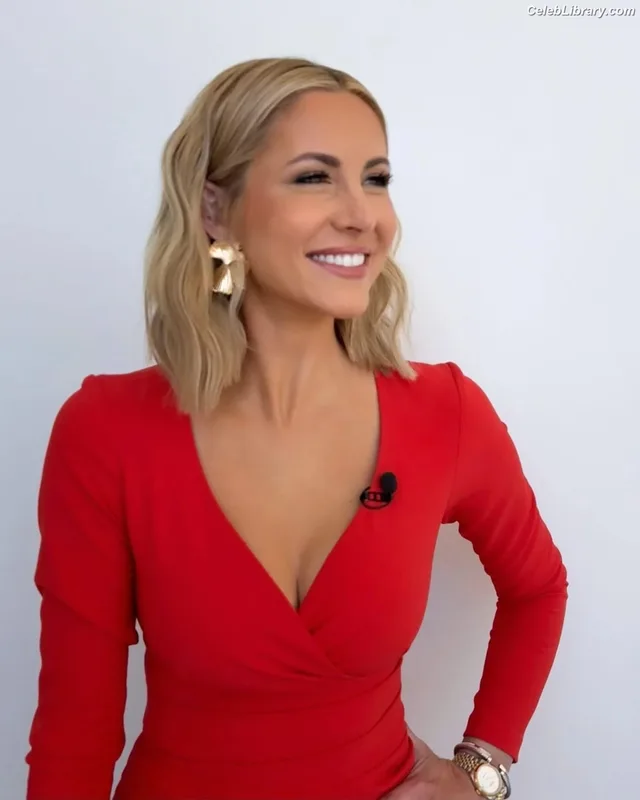Laura Rutledge photo 20 of 407