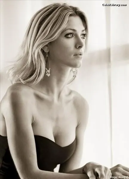 Laura Surrich photo 14 of 202