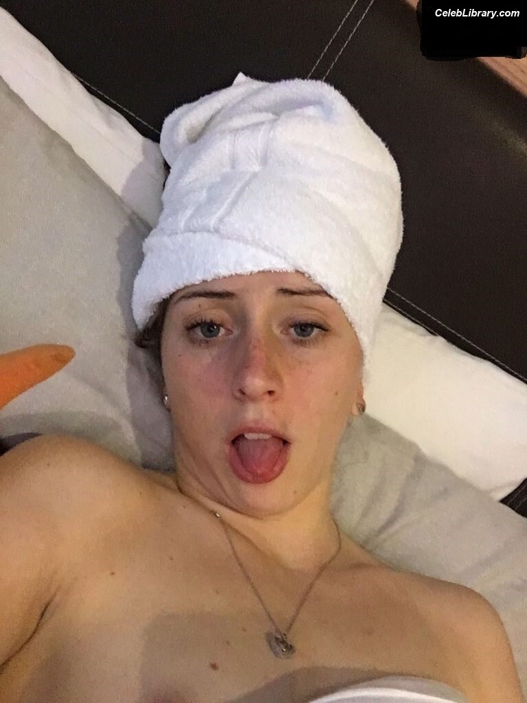 Laura Trott photo 10 of 17