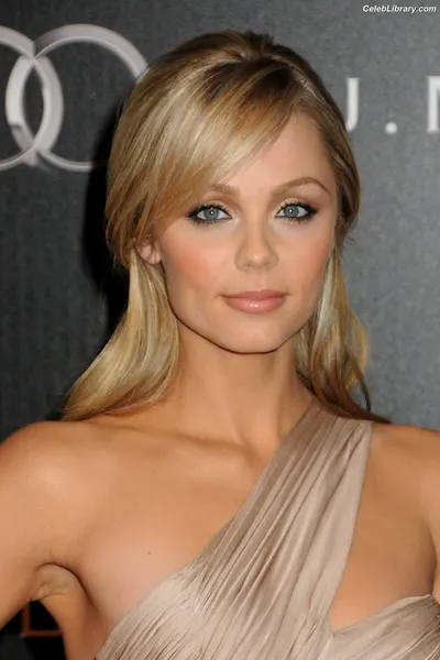 Laura vandervoort