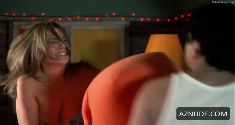Lauren Cohan photo 2 of 433