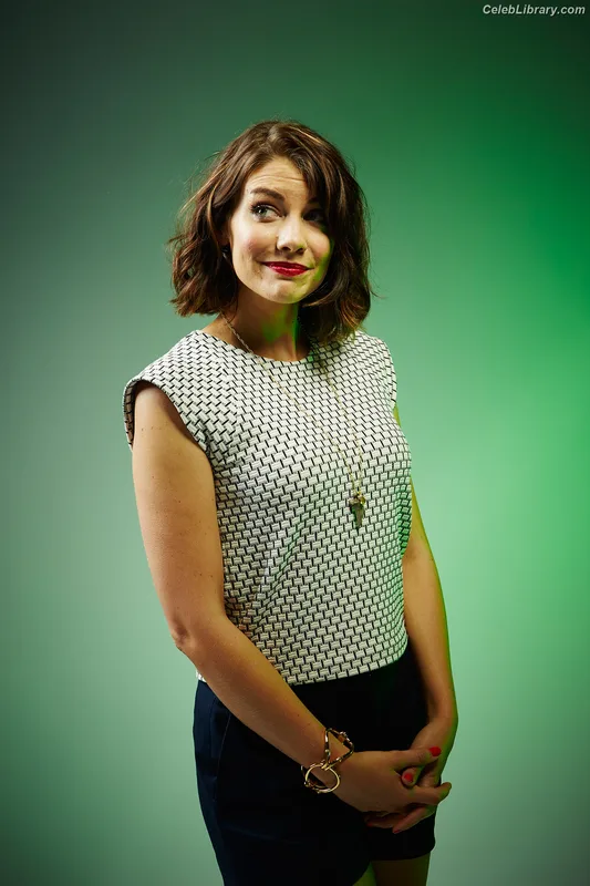 Lauren Cohan photo 9 of 433