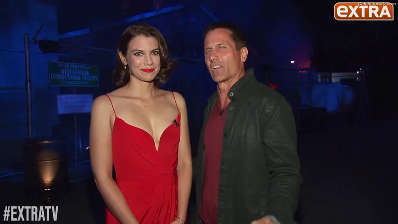 Lauren Cohan photo 11 of 433