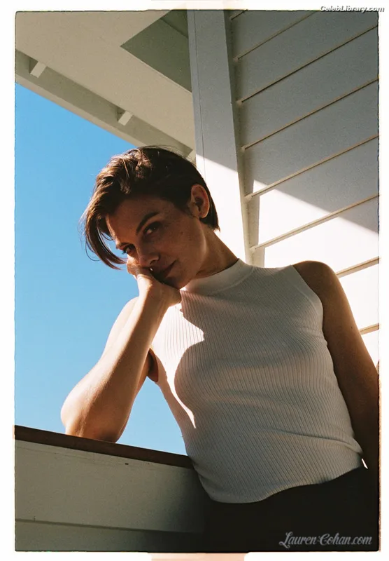 Lauren Cohan photo 20 of 433