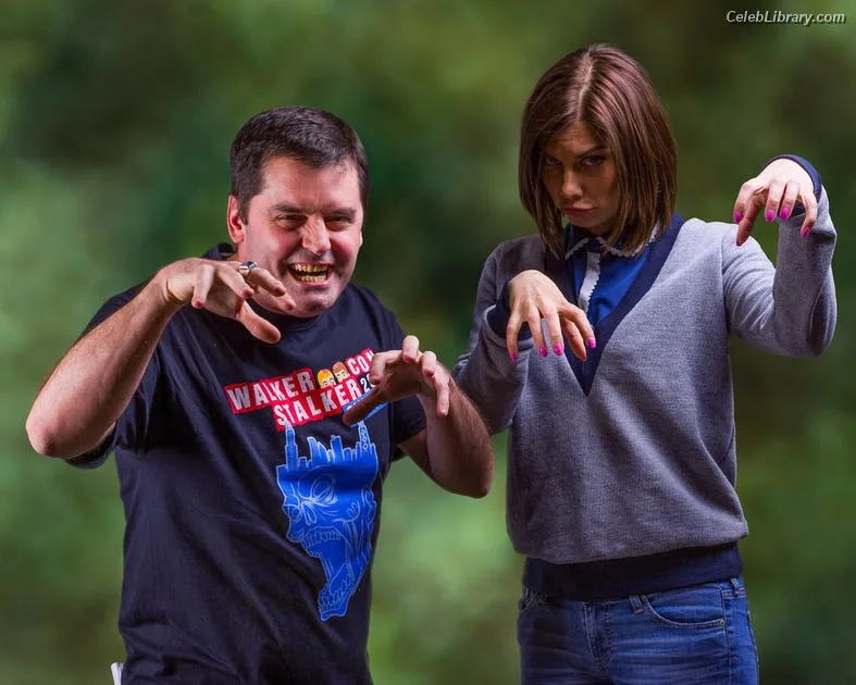 Lauren Cohan photo 8 of 433