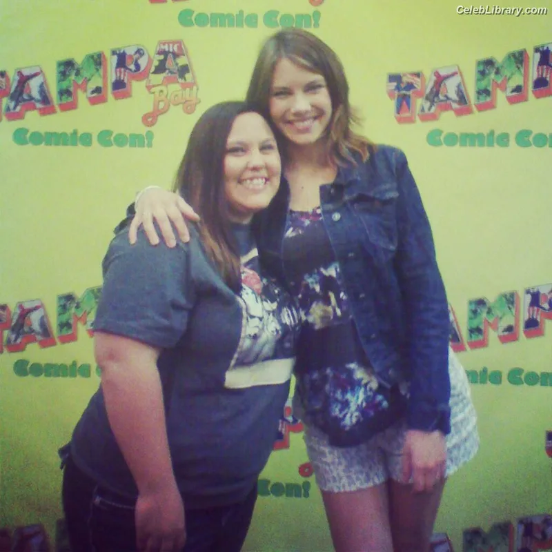 Lauren Cohan photo 15 of 433