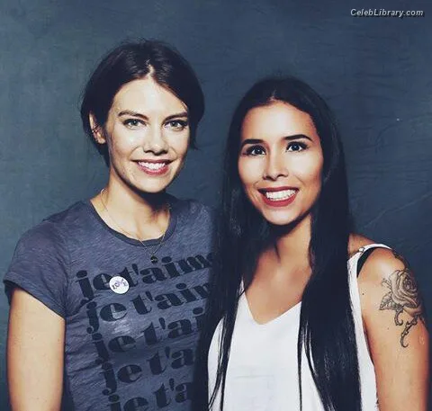 Lauren Cohan photo 5 of 433
